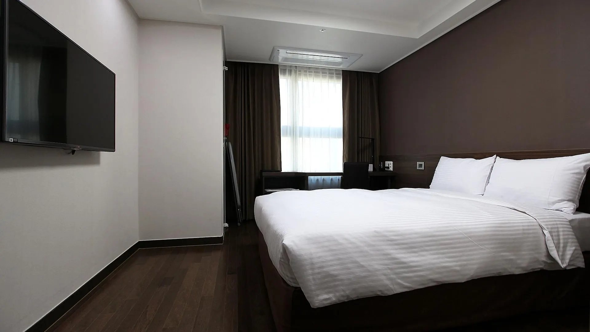 Urban Place Gangnam Сеул 3*,