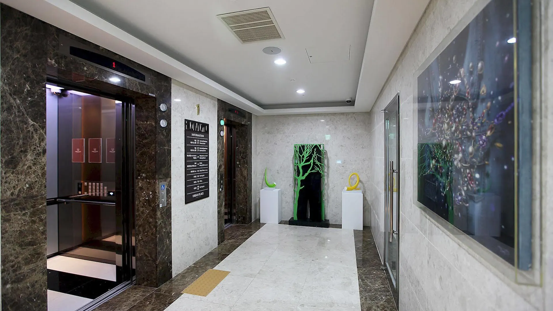 Urban Place Gangnam Сеул Отель